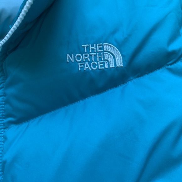 Girls XL north face 550 puffer jacket (never worn) - Picture 10 of 10